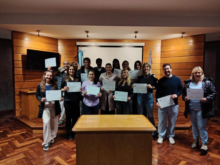 Curso Avanzado de Aplicación de Ácido Hialurónico y Bioestimuladores con Cánula